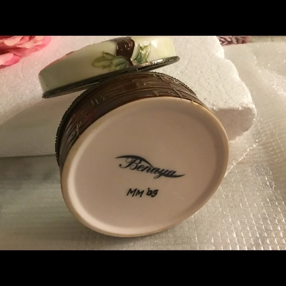 💐🌹vintage‎ 🍷 WINE ACCESSORY TRINKET BOX💐